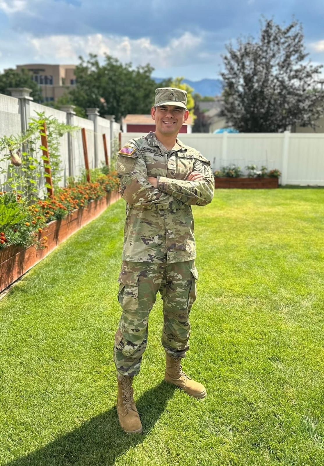 Costa Rica es tierra de paz, sin ejército desde 1948, pero en el corazón de Jesús Chinchilla Hernández, de 33 años, siempre palpitó un sueño que parecía imposible: vestir el uniforme militar.