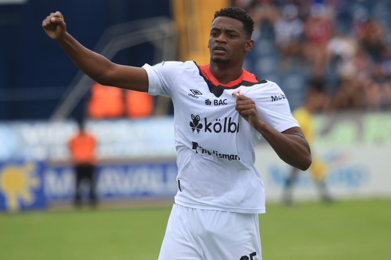 Cartaginés - Alajuelense, estadio Fello Meza