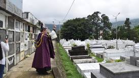 Iglesia recuerda los 7.078 fallecidos por covid-19 en el Día de los Fieles Difuntos