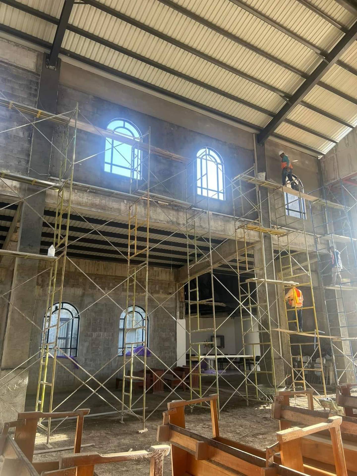 Construcción del templo católico de San Antonio de Padua, en Coronado