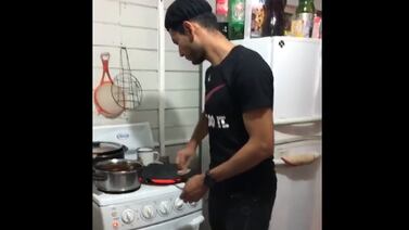 (Video) Jugador Deyver Vega demostró sus habilidades en la cocina