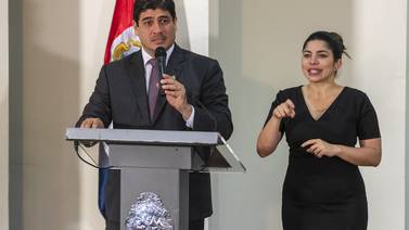 Presidente Carlos Alvarado pidió no hacer caso a informaciones falsas