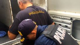 Policías detienen a tres falsos agentes del OIJ en San José