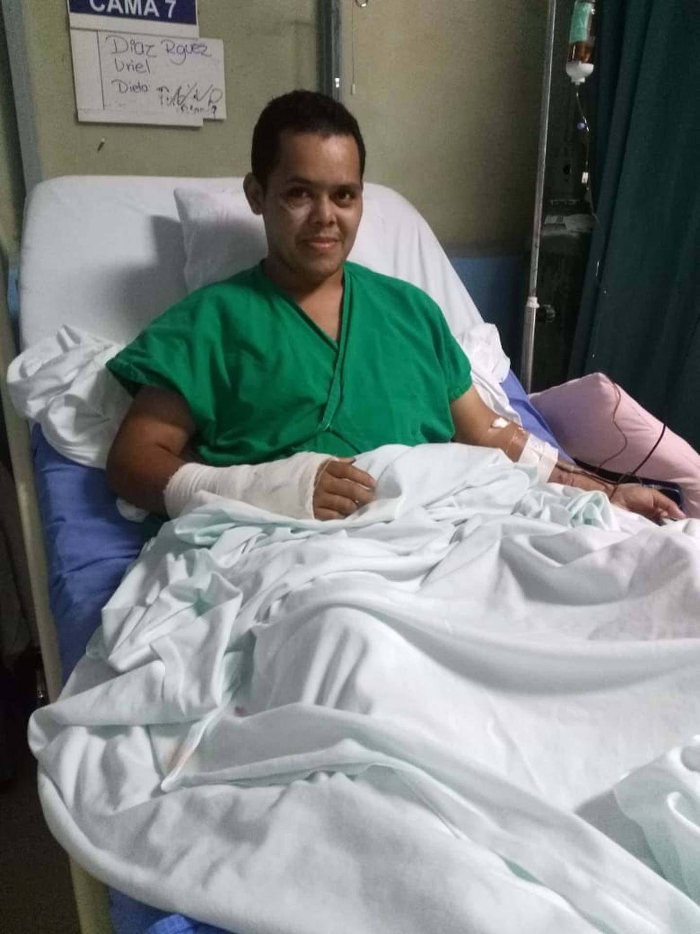 Uriel Díaz Rodríguez, joven que sobrevivió a accidente de tránsito en Guápiles. Foto cortesía Uriel Díaz