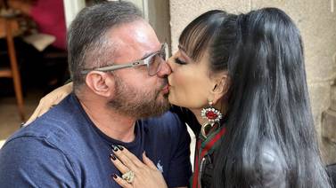 Maribel Guardia niega separación de su esposo Marco Chacón