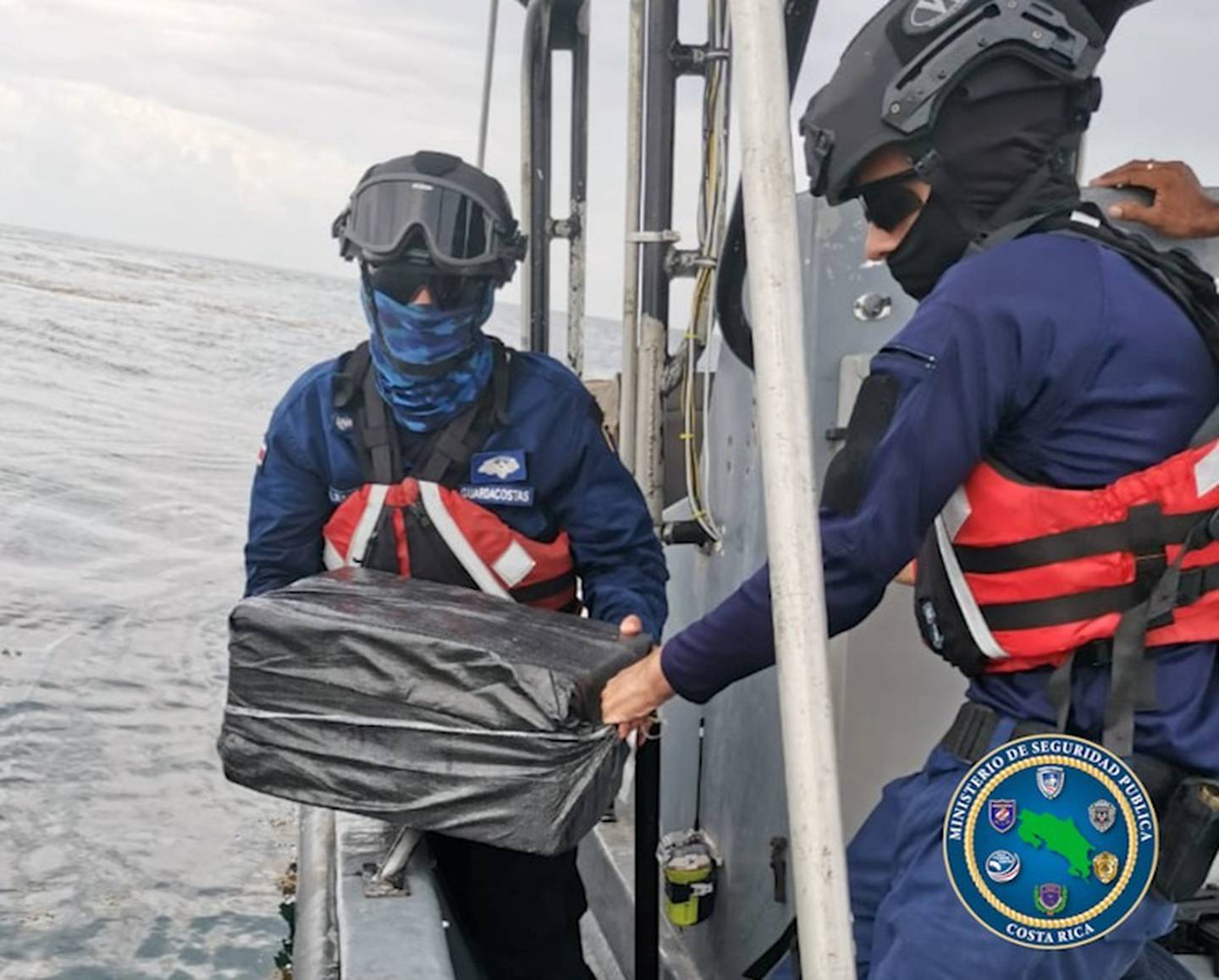 Guardacostas decomisan 2093 paquetes de cocaína en aguas del Caribe. Foto MSP.