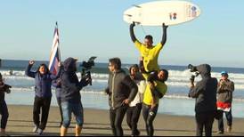 Parasurfistas ticos brillaron en el mundial que se disputó en California