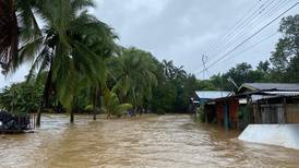 CNE eleva alertas por aumento de lluvias y paso de onda tropical #43 