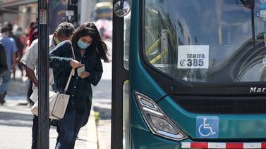 ¡Grosera decisión de Aresep! Congeló rebaja tarifas de bus, golpe bajo a pasajeros