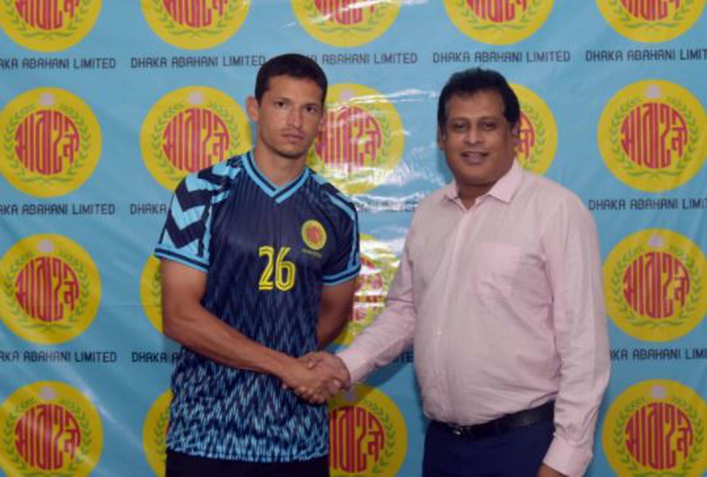 Daniel Colindres, nuevo jugador del El Dhaka Abahani Limited. Twitter.