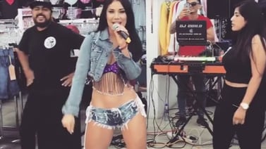 Melissa Mora promociona su disco en Colombia bien acompañadita