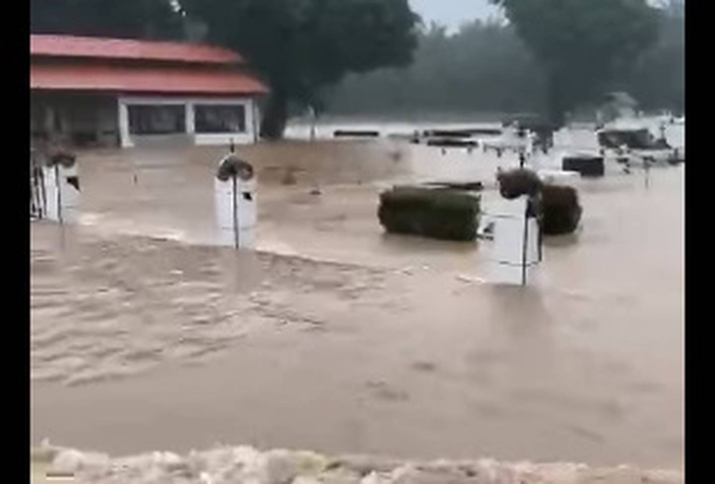 Inundaciones en Parrita. Captura de pantalla.