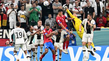 Portero que enfrentó a Costa Rica en el Mundial sufrió grave accidente
