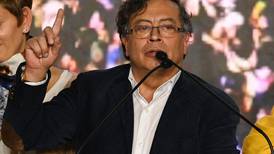 Gustavo Petro: Exguerrillero de izquierda es el nuevo presidente de Colombia