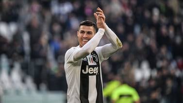 Cristiano cierra el 2018 con doblete y deja más líder a la Juventus