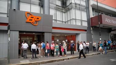 Banco Popular anuncia nuevas medidas de apoyo a afectados por la crisis 