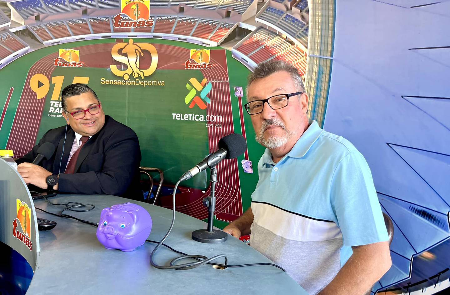 Programa Sensación Deportiva, de Leonel Jiménez enTeletica Radio.